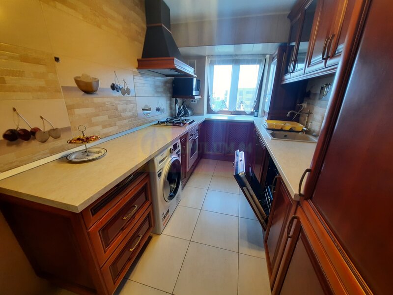 Inchiriere apartament de 3 camere in rondul Alba Iulia, mobilat LUX